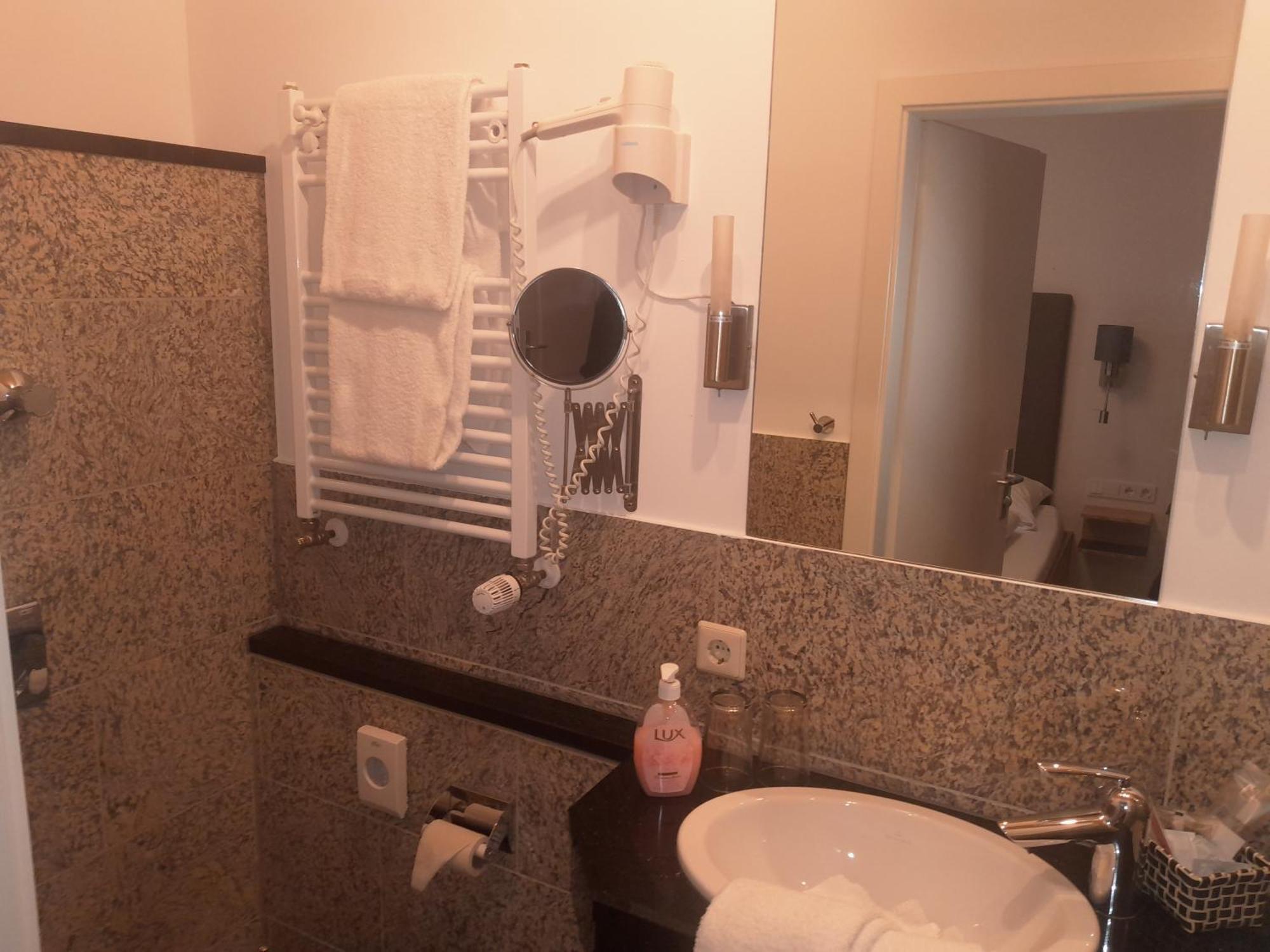 Hotel & Restaurant Fischer Алтенщад Екстериор снимка